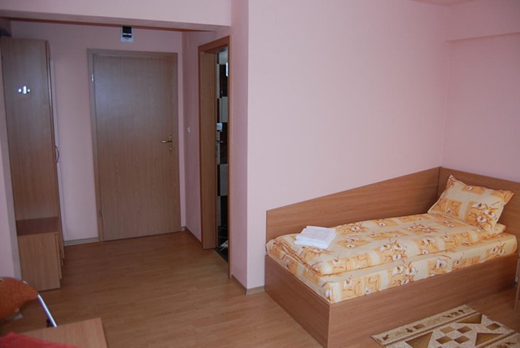 Vladimirescu Pensiunea Casa Verde חדר תמונה